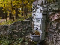 https://www.jeseniky.cz/cz/vylety/k1212-tematicka-trasa/46-naucna-stezka-zive-vody.html